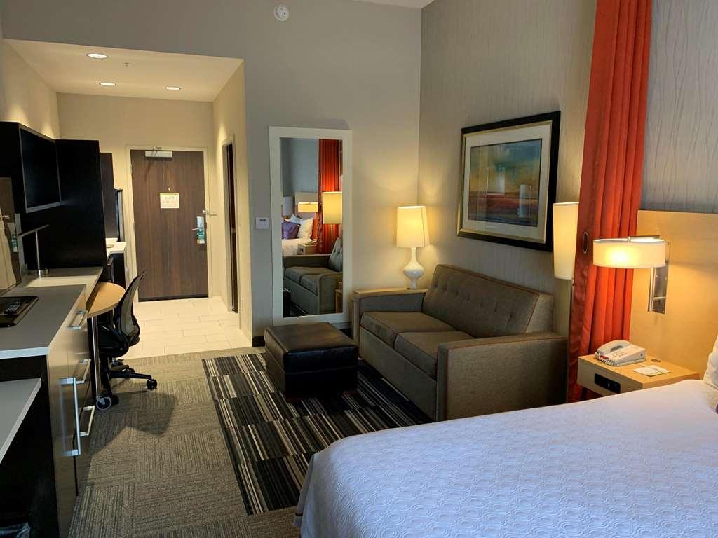 Home2 Suites By Hilton Fort Smith Rum bild